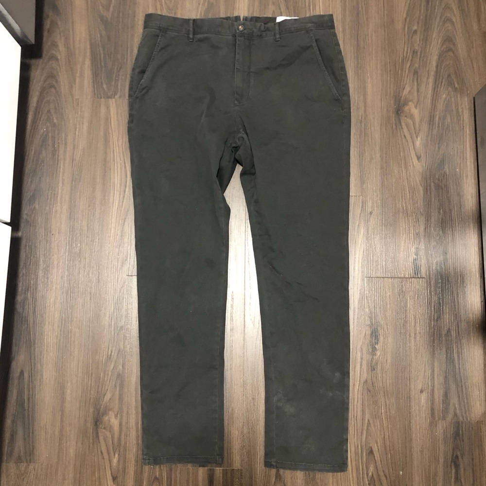 Men’s Mott & Bow Straight Khaki Pants